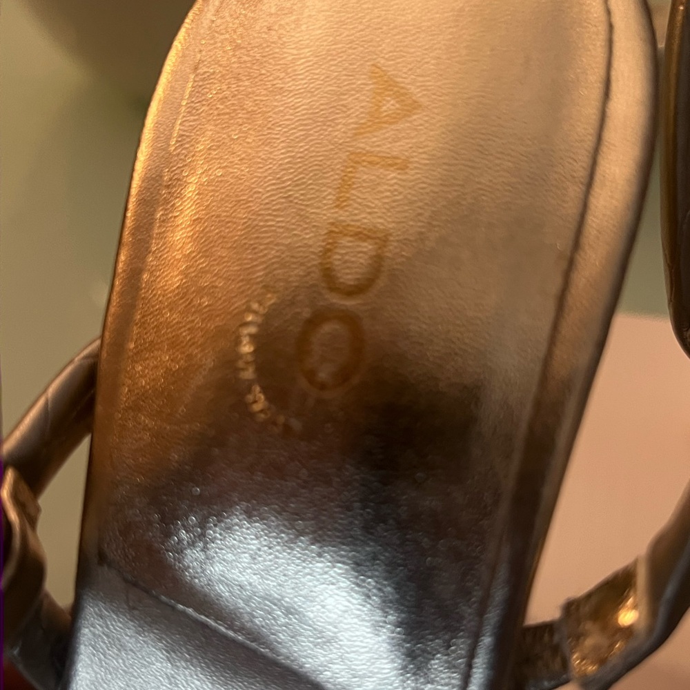 ALDOs SHOES - Picture 4 of 4